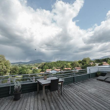Hôtel Restaurant Aldaburua Larressore Bagian luar foto